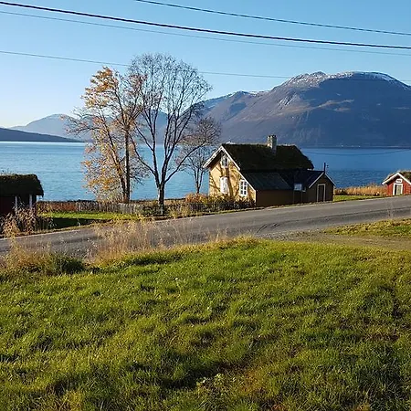 Vakantiehuis Gamtunet Lyngen *