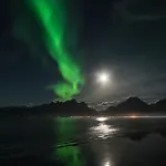 Gamtunet Lyngen 度假居 Svensby
